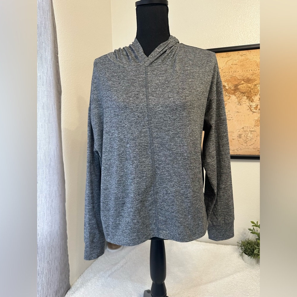 Gap Fit athletic long sleeved shirt with hood